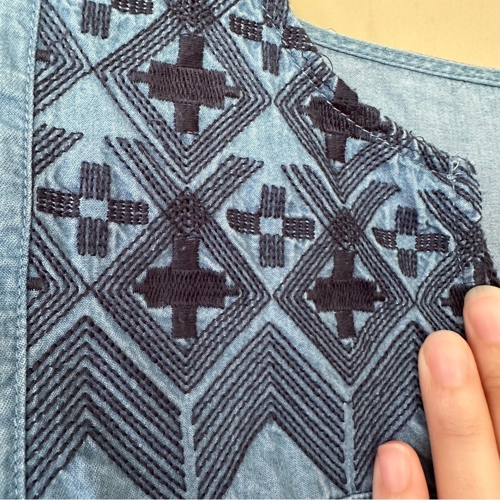 Boho Tunic Dress Embroidered Denim Hippie Blue Old Navy Women’s M Casual Comfy - Picture 3 of 8